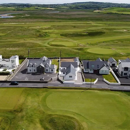 7 Bedroomed Luxury House On The Golf Course Ferienhaus *