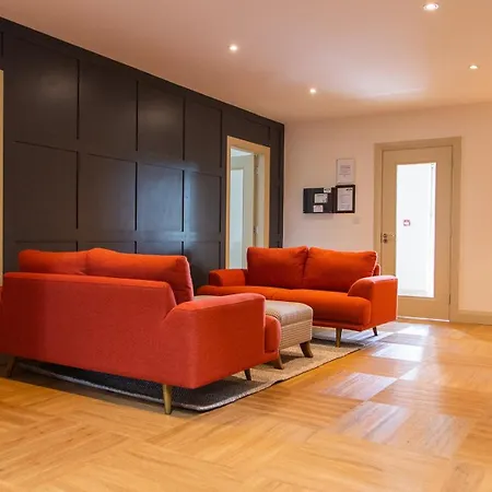 7 Bedroomed Luxury House On The Golf Course Ferienhaus *